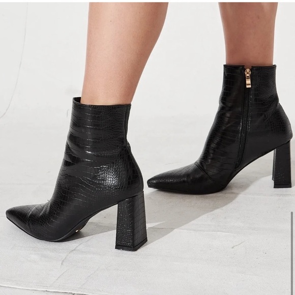 Billini Elke boots in black croc - Picture 2 of 9